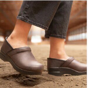 Dansko Brown Leather Clogs Comfortable Durable Design